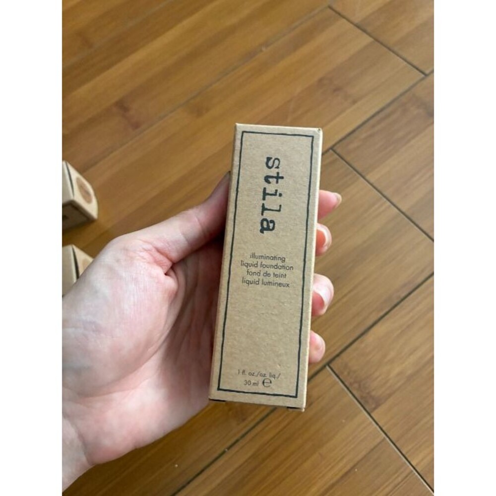 stila illuminating liquid foundation 40 watts medium